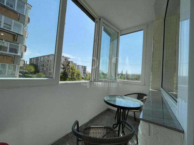 Apartament cu 3 camere semidecomandat în Între Lacuri