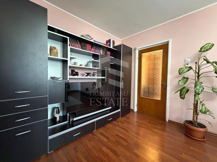 Apartament cu 2 camere decomandat, mobilat în Lacul Tei
