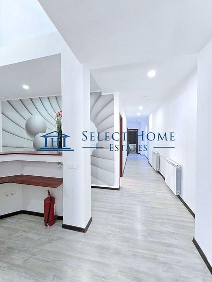 Apartament cu 5 camere decomandat în Unirii