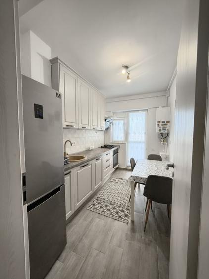 Apartament cu 2 camere decomandat în Runcu