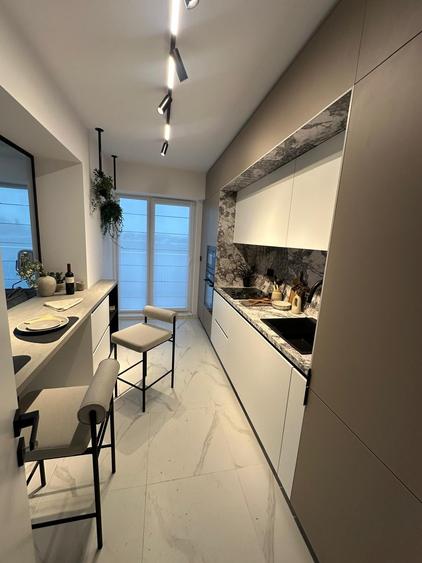 Apartament cu 2 camere decomandat în Theodor Pallady