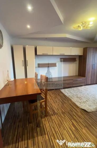 De inchiriat apartament 3 camere/ zona Racadau - 9