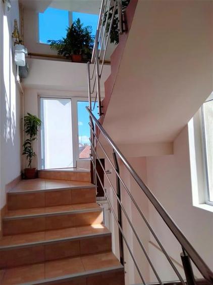 Apartament cu 4 camere semidecomandat în Bună Ziua