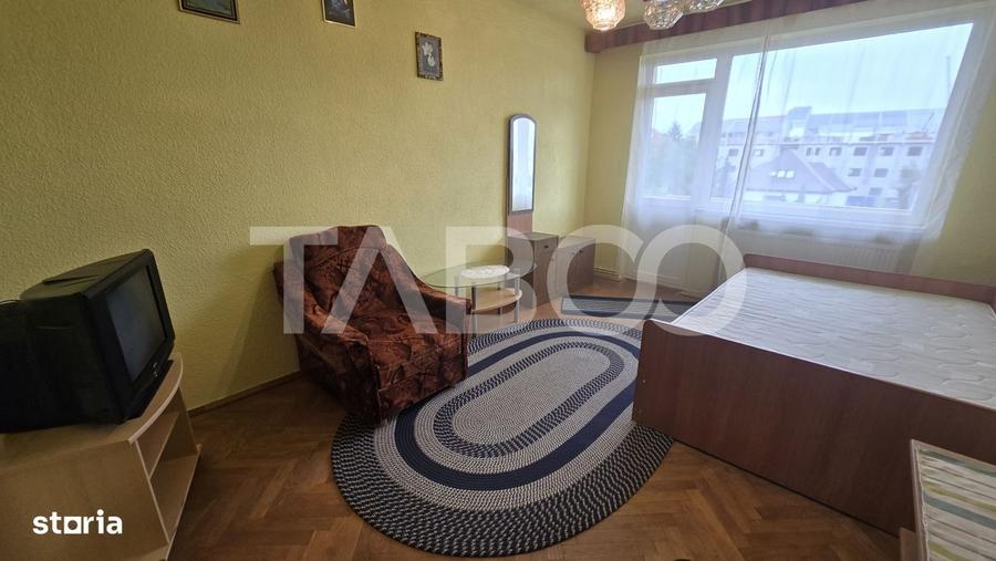 Apartament cu 2 camere decomandat în Ștrand
