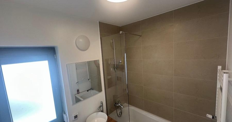 Apartament cu 2 camere decomandat în Domenii