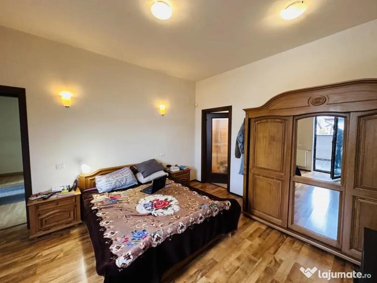 Casă cu 5 camere cu Teren 330 Mp în Chiajna