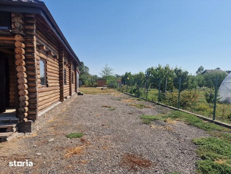 Casă cu 2 camere cu Teren 700 Mp în Sacoșu Turcesc