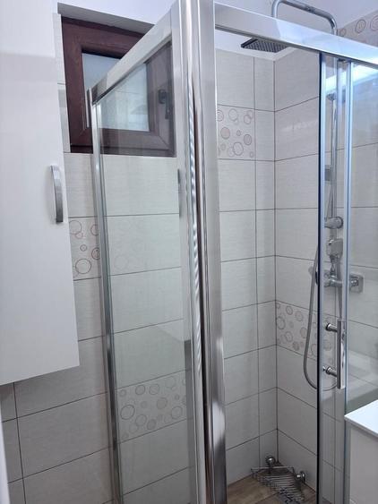 Birou, de 54 mp, în Primăverii