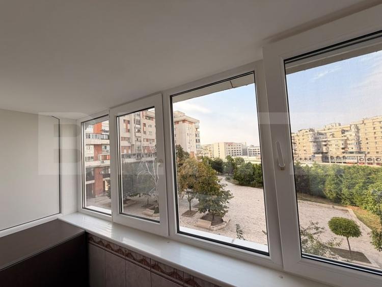 Apartament cu 4 camere decomandat, mobilat în Ultracentral