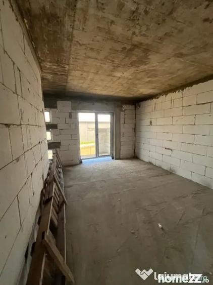 Casă cu 5 camere cu Teren 480 Mp în Central