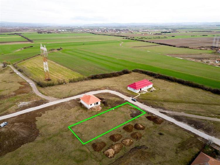 Teren intravilan de 810 mp, în Fughiu
