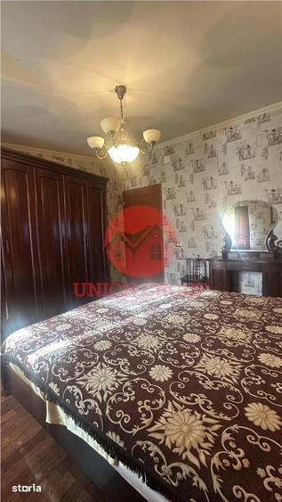 Casă cu 7 camere cu Teren 660 Mp în Agigea