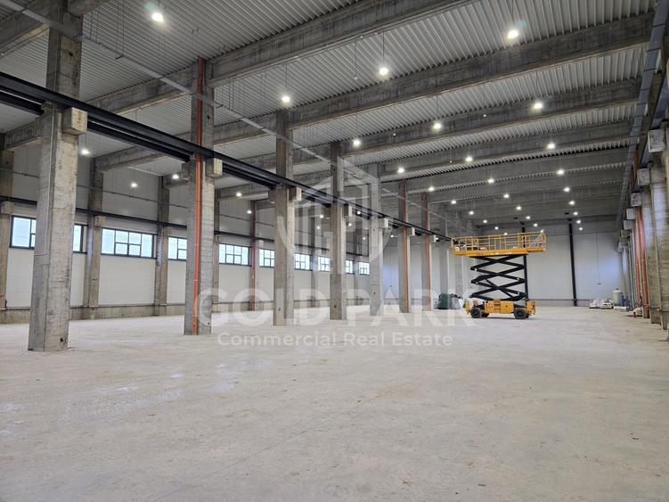 Spațiu industrial, de 3,034 mp, în Exterior Sud