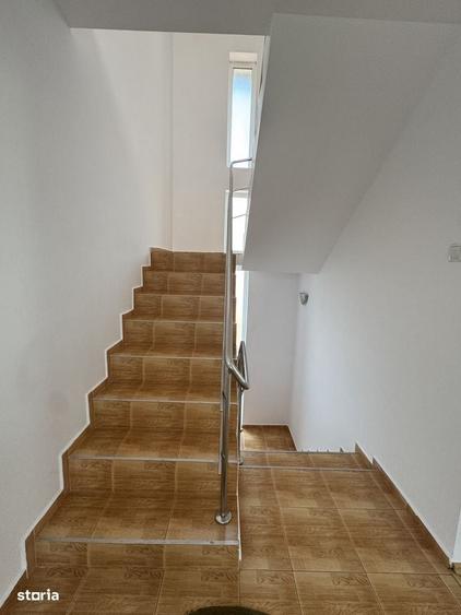 Apartament cu 3 camere în Micești