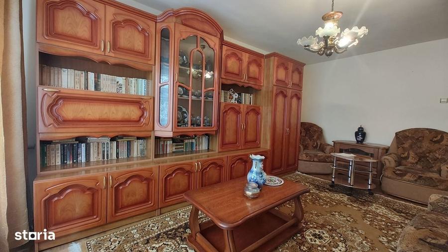Apartament cu 2 camere decomandat în Zamfirescu