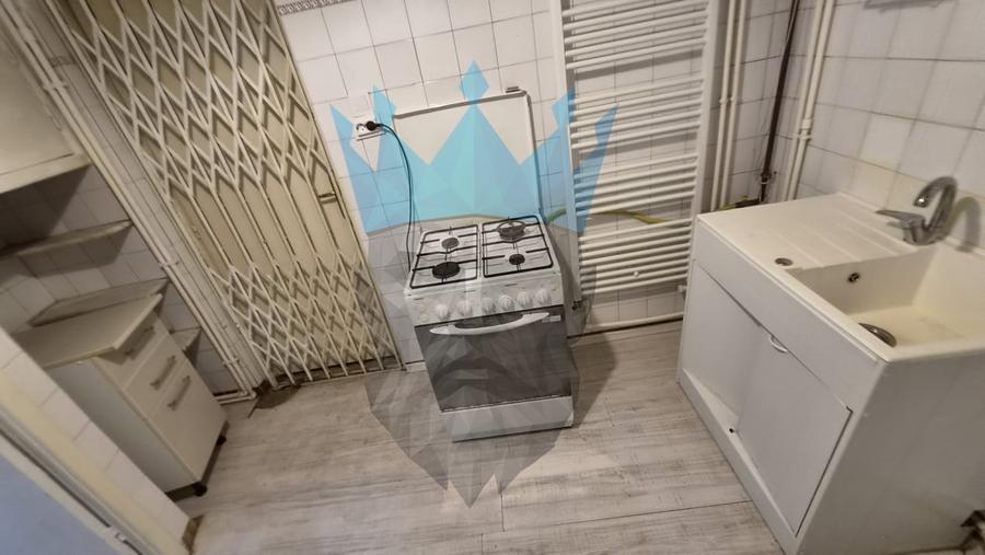 Birou, de 50.900001525879 mp, în Universitate
