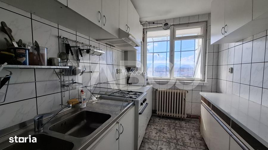 Apartament 3 camere decomandat 65 mp zona Mihai Viteazul
