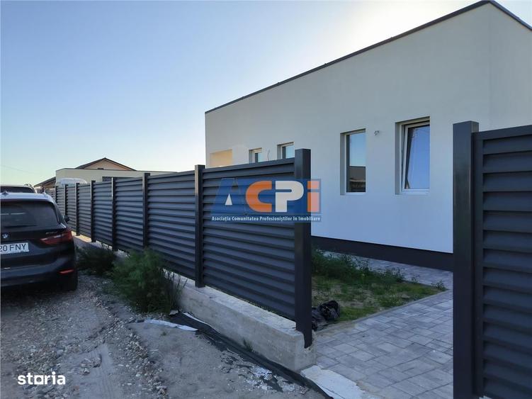 Casă cu 4 camere în Adunații-Copăceni