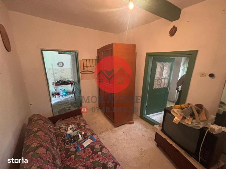 Casă cu 4 camere în Plopul