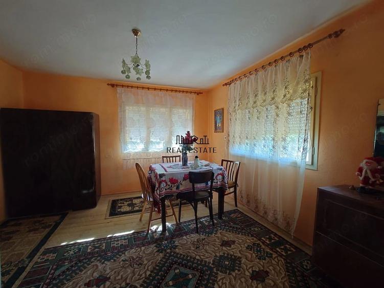 Casă cu 3 camere cu Teren 3514 Mp în Criș