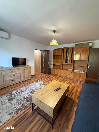 Apartament cu 3 camere semidecomandat în Brazda lui Novac