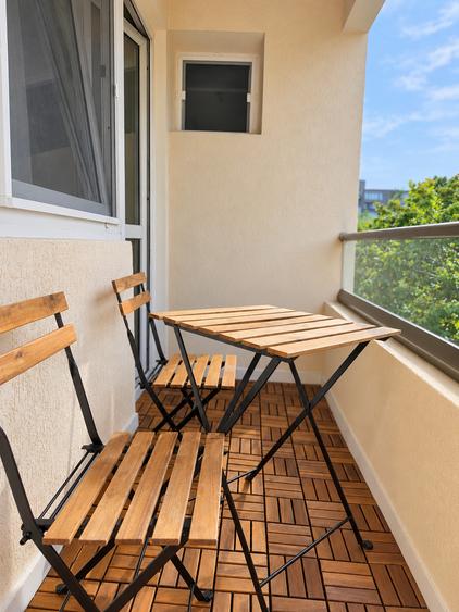 Apartament cu 3 camere semidecomandat în Drumul Taberei