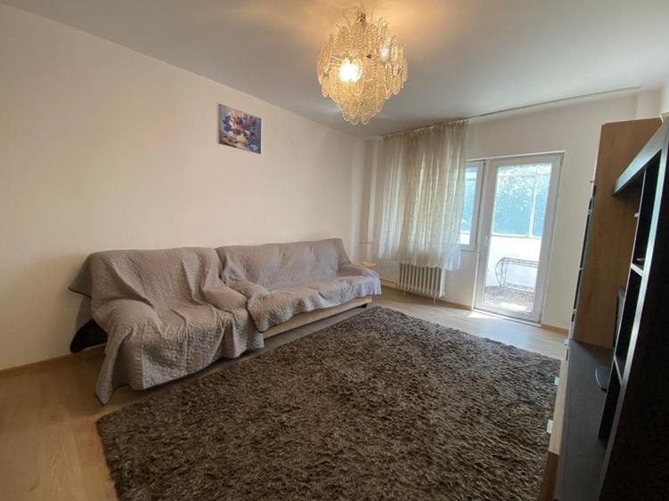 Apartament cu 2 camere decomandat, mobilat în Tineretului