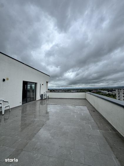 Apartament cu 4 camere în Dârste