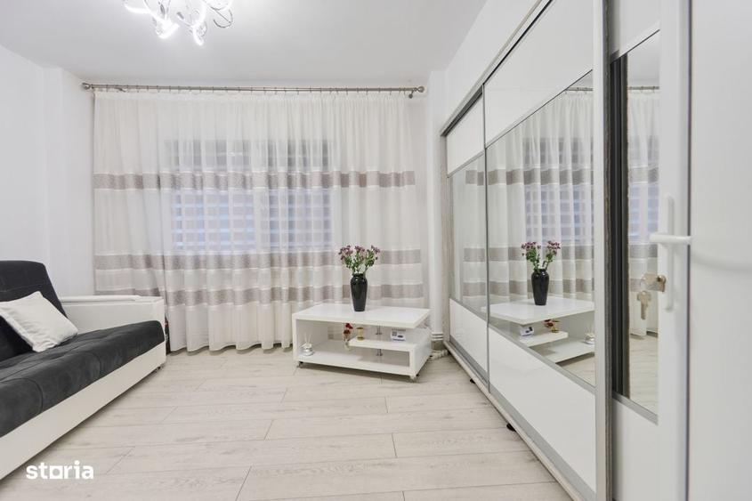 Garsonieră decomandată în Prundu