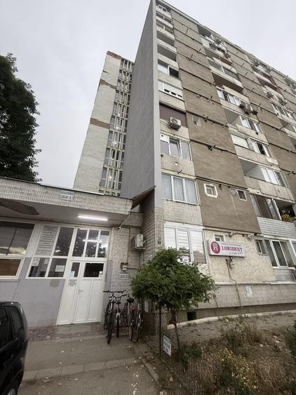 Garsonieră decomandată în Burdea