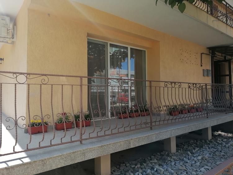 Apartament cu 2 camere decomandat în Eforie