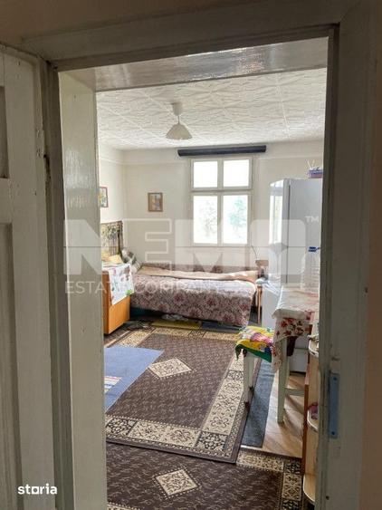 Casă cu 3 camere cu Teren 714 Mp în Siret