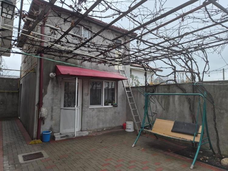 Casă cu 6 camere cu Teren 253 Mp în Cumpăna