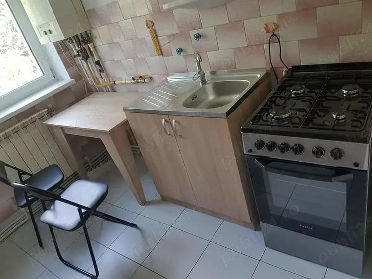 Apartament cu 2 camere semidecomandat în Centrul Vechi
