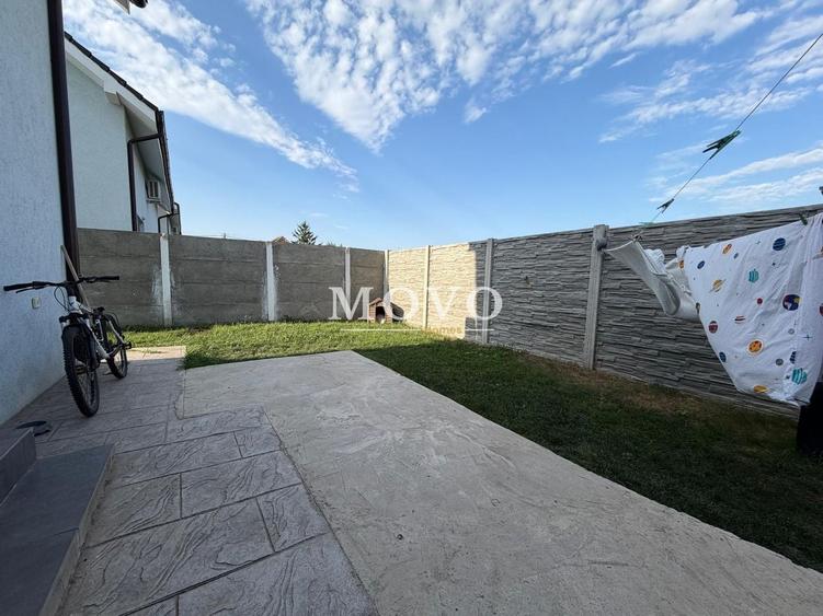 Duplex cu 3 camere cu Teren 150 Mp în Sânandrei
