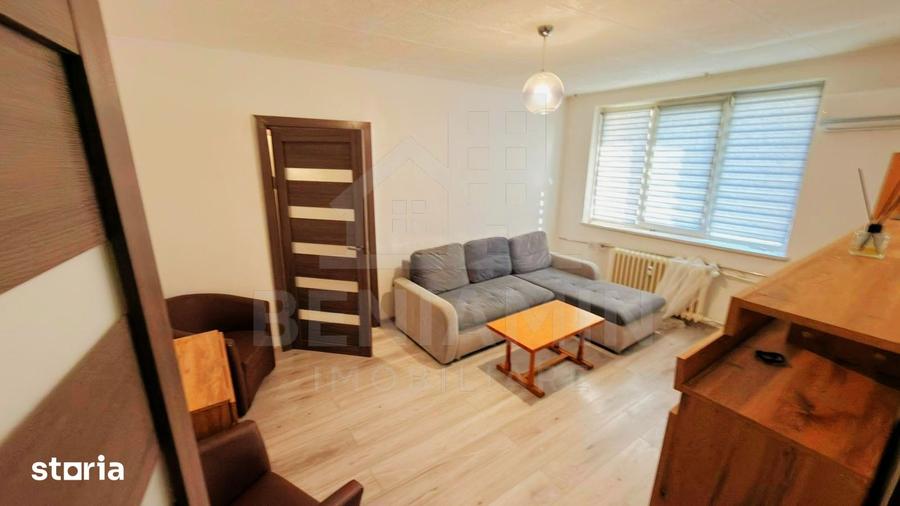 Apartament cu 2 camere semidecomandat în Calea București