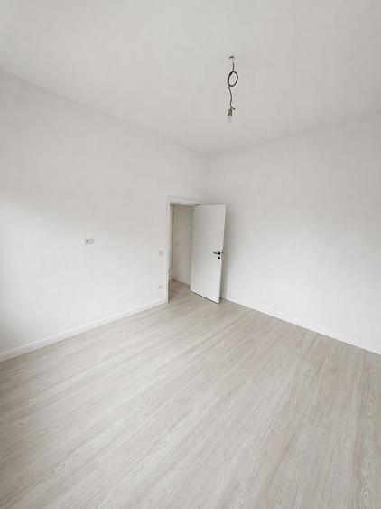 Casă cu 4 camere cu Teren 400 Mp în Cumpăna