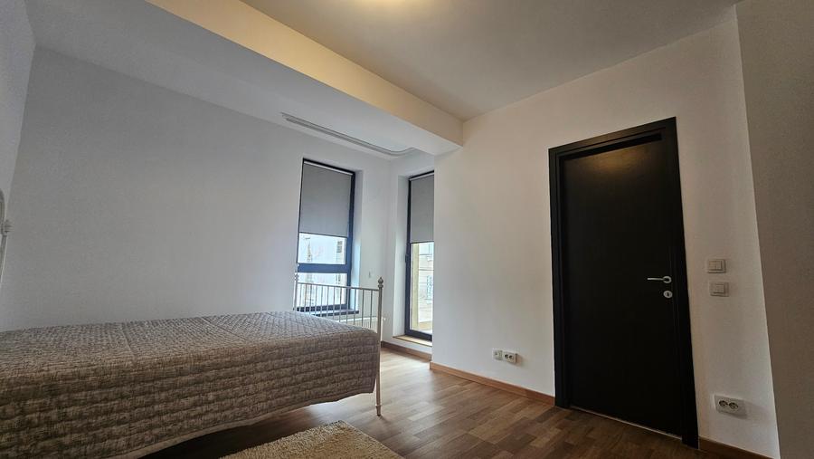Duplex cu 3 camere cu Canalizare în Vatra Luminoasă