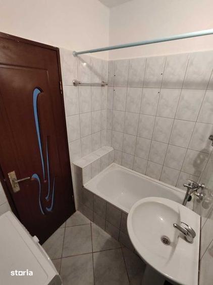 Apartament cu 3 camere semidecomandat în Șagului — fotografia 2