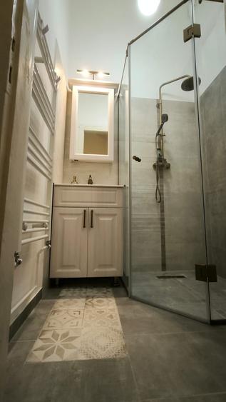 Apartament cu 2 camere semidecomandat în Ultracentral