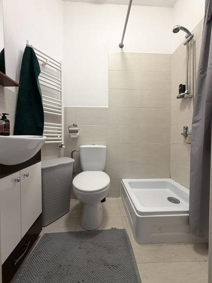 Apartament cu 3 camere circular, mobilat în Sinaia