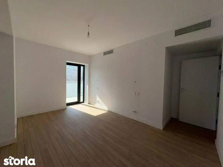 Apartament cu 3 camere în 13 Septembrie