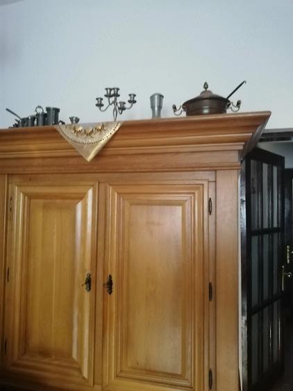 Casă cu 10 camere cu Teren 480 Mp în Bran