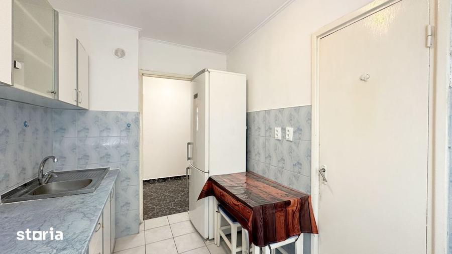 Apartament cu 4 camere decomandat, mobilat în Drumul Taberei