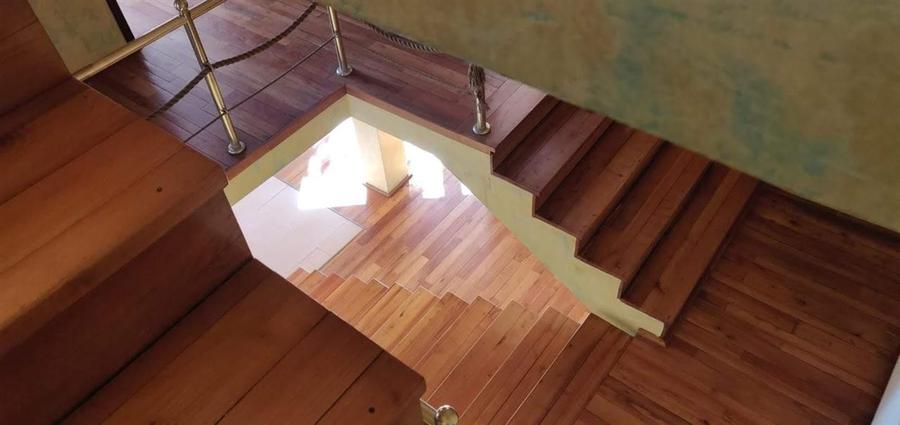 Casă cu 7 camere cu Teren 600 Mp în Pipera