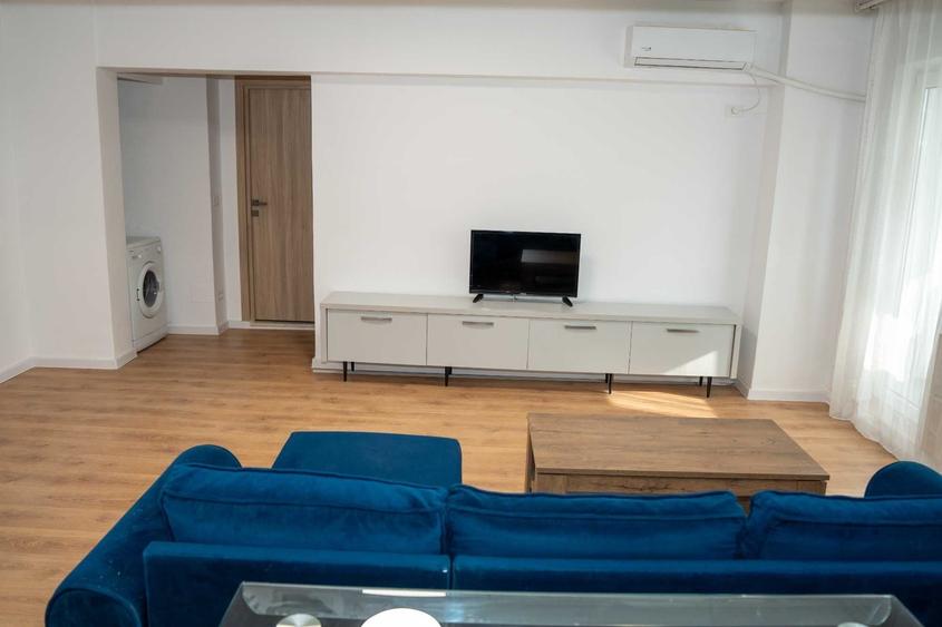 Apartament cu 2 camere semidecomandat în Panduri