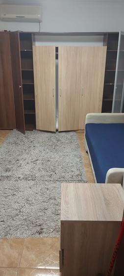 Garsonieră semidecomandată în P-ța Victoriei