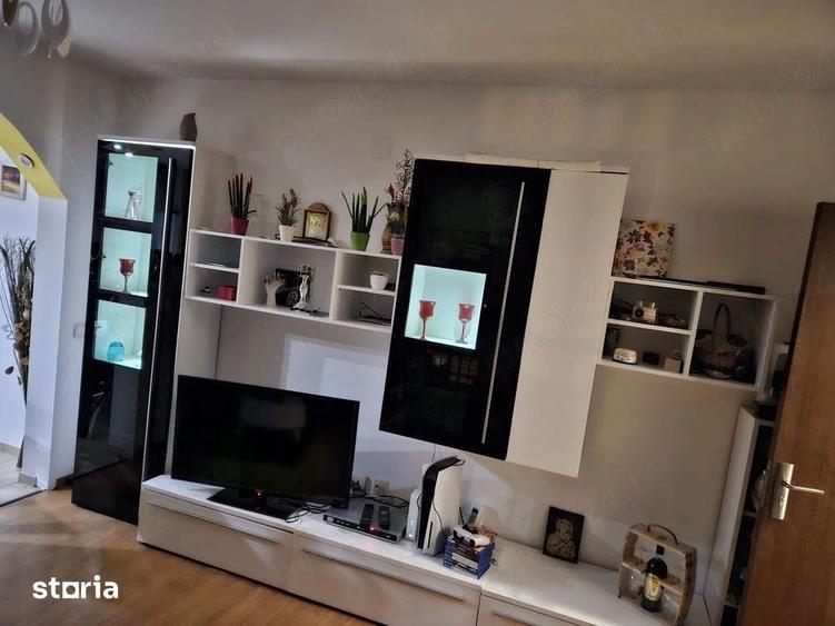 Apartament cu 3 camere în Odobescu