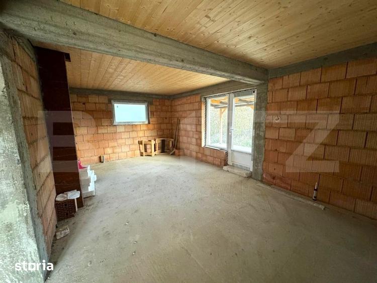 Casă cu 3 camere cu Teren 500 Mp în Șieu
