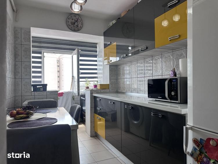 Primitor ?i luminos! Vanzare apartament cu 2 camere in M6, Targovi?te. - 11